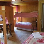 Edelweiss Mountain Guest House - 1 Hour Hike Up From Zermatt Station - On Hiking Trail - No Transport