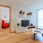 Meric Apartment