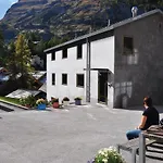 Zermatt Youth Hostel - Private Rooms