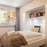 Stylish Home With Matterhorn View In The Center