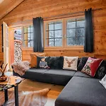 Ski In & Out Chalet Marmo In Zermatt