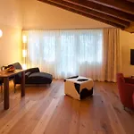 Hotel Simi