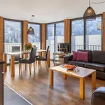 22 Summits Apartments