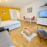 Studio Wolli - Stylish & Central - Steps To Matterhorn Gondola