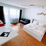 Studio Wolli - Stylish & Central - Steps To Matterhorn Gondola