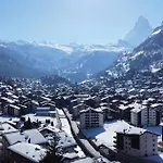 Zermatt Hideaway - Sonnige Wohnung Fuer 6 Personen