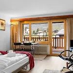 Studio Silence-4 By Interhome