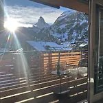 Ascot Penthouse 160 M2 Matterhorn View