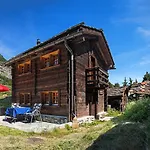Chalet Tuk-Tuk