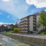 Apartment Matten