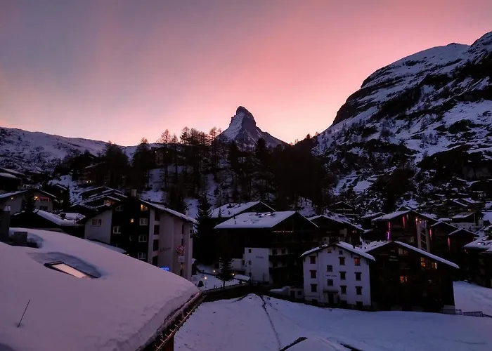 Chalet-Style Apartment With Matterhorn View