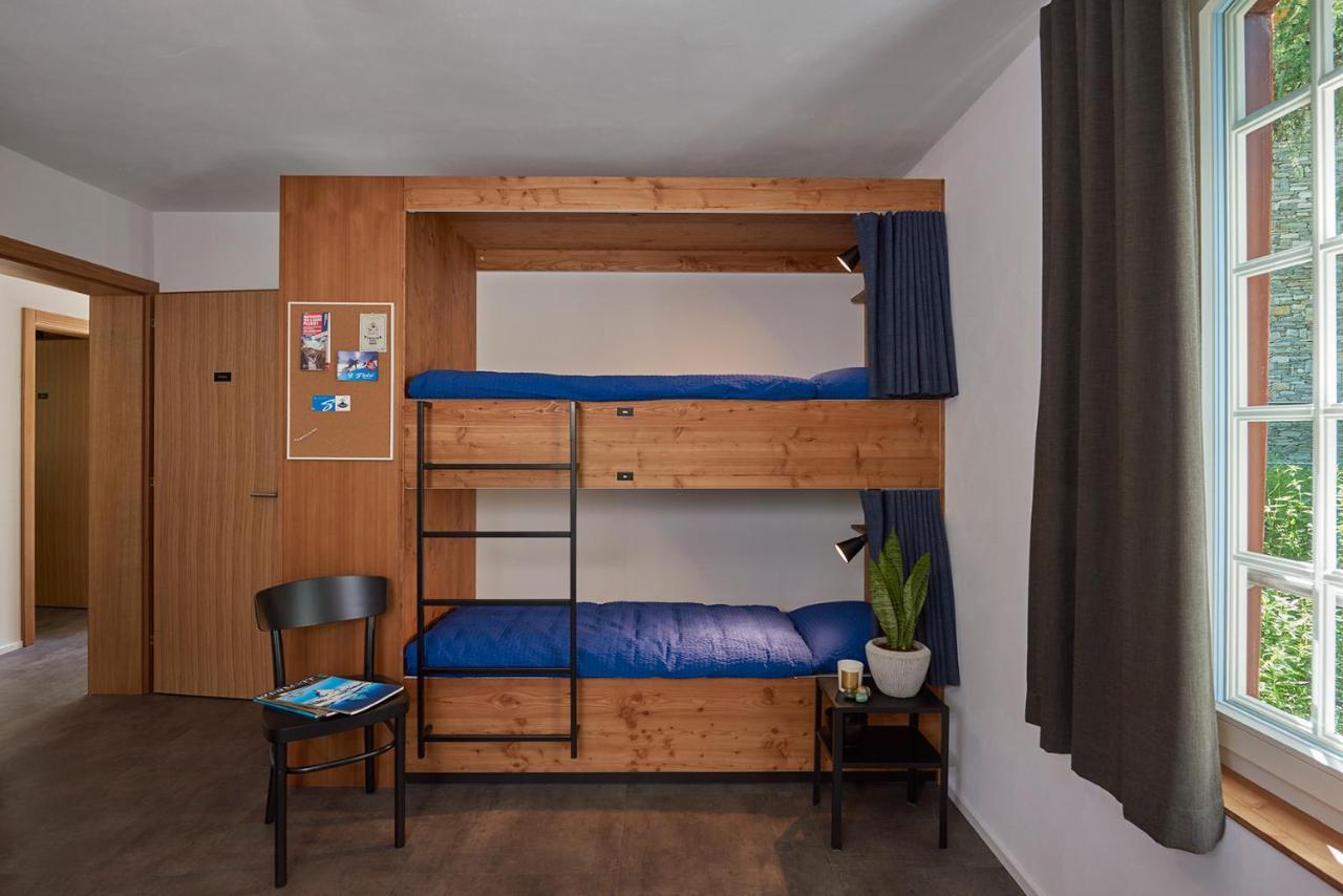 Turbina Hostel *