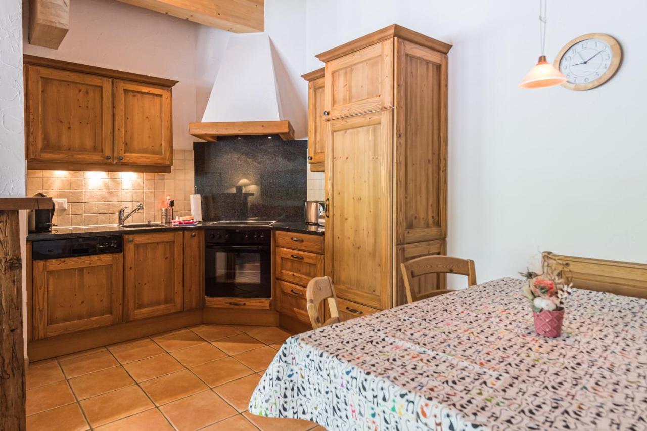 Basecamp Apartment