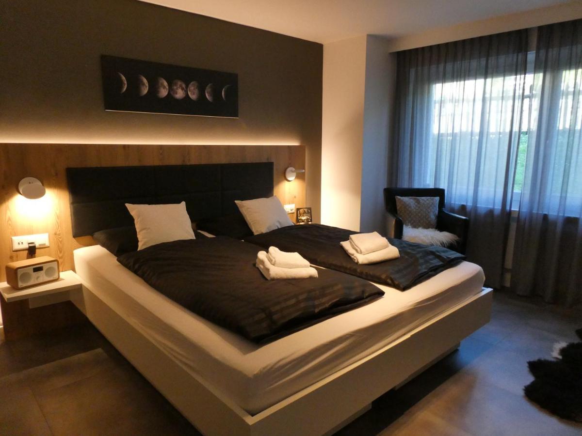Apartment & Modern By *