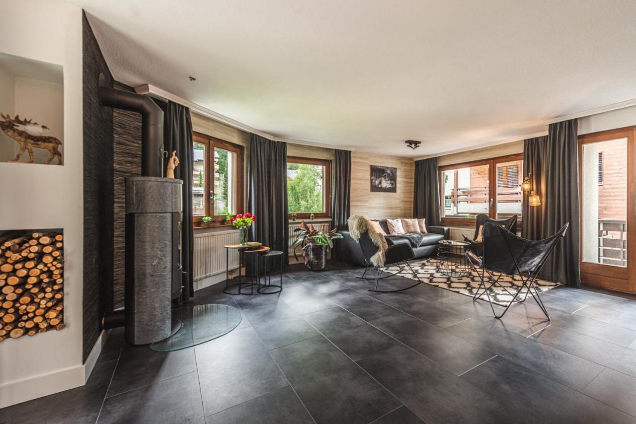 Apartment Central & Elegant Apartments,Partially With Fireplace, By Zermatt Rental *