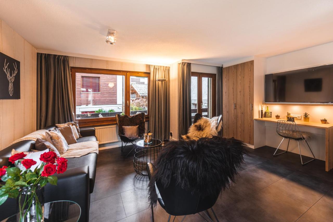 Central & Elegant Apartments,Partially With Fireplace, By Zermatt Rental Apartment *