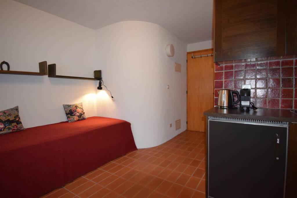 Studio 1 Apartment