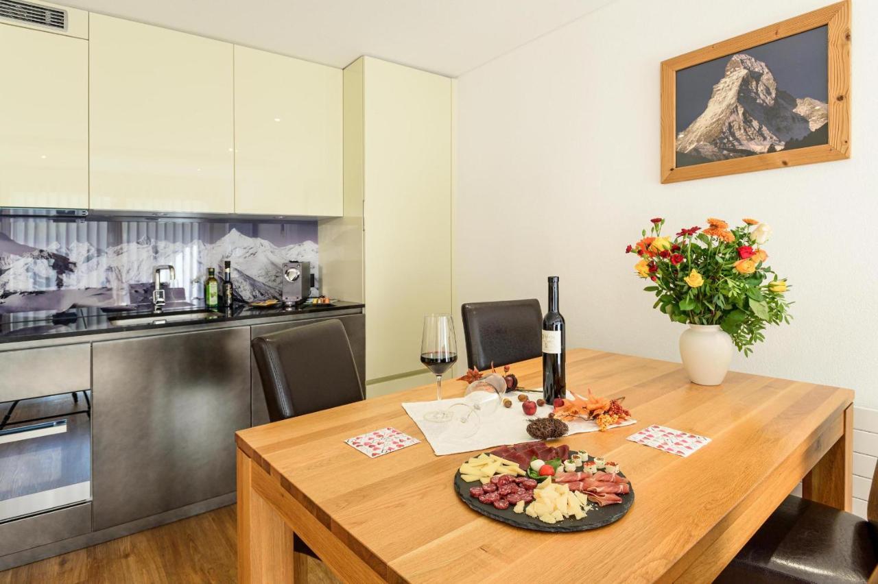 Jolimont Apartment