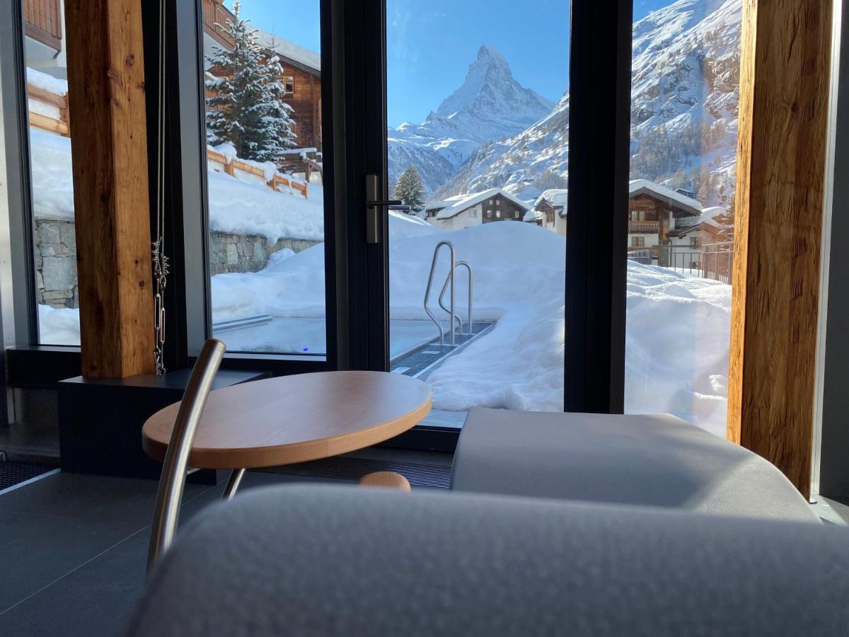 Alpine Colosseo Aparthotel Zermatt