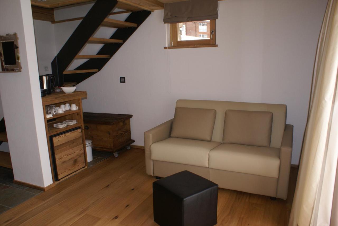 Hemizeus&iremia Hotel 3*