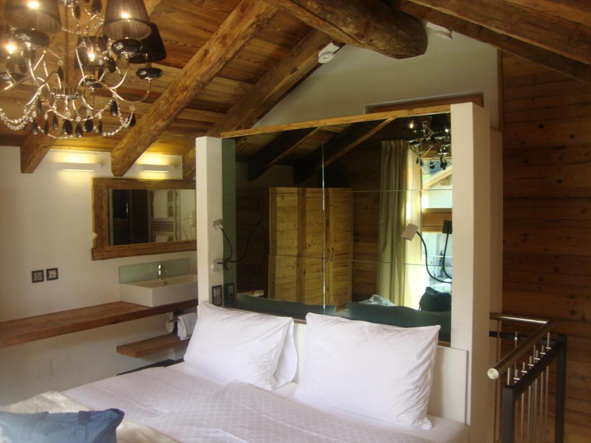 Hotel Hemizeus&iremia