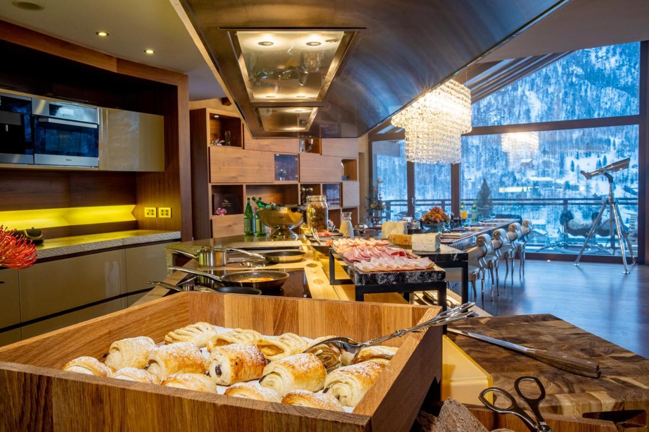 Peak - Your Own Private Luxury - Includes Professional Staff And Catering - Voted World's *