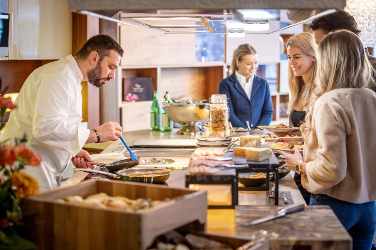 Peak - Your Own Private Luxury - Includes Professional Staff And Catering - Voted World's Chalet