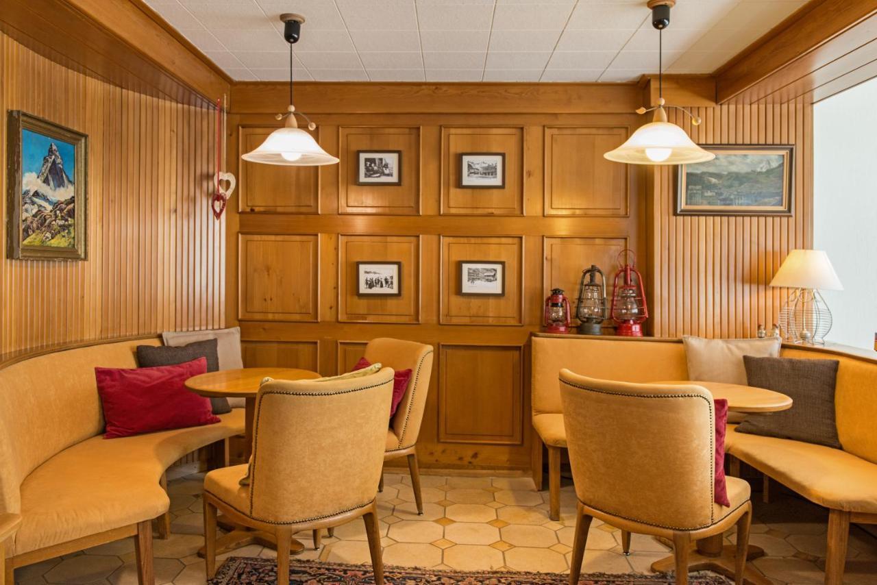 Alpina Hotel 2*