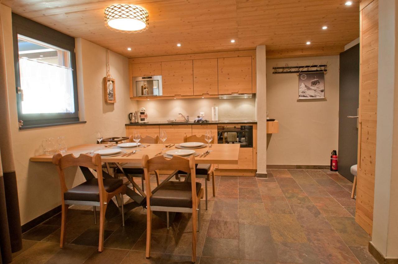 Twin Peak At Nevada Prime Apartment *