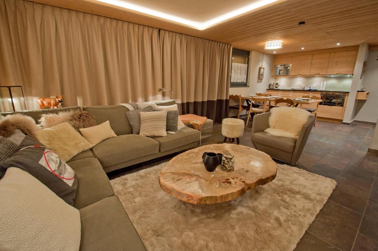 Twin Peak At Nevada Prime Apartment