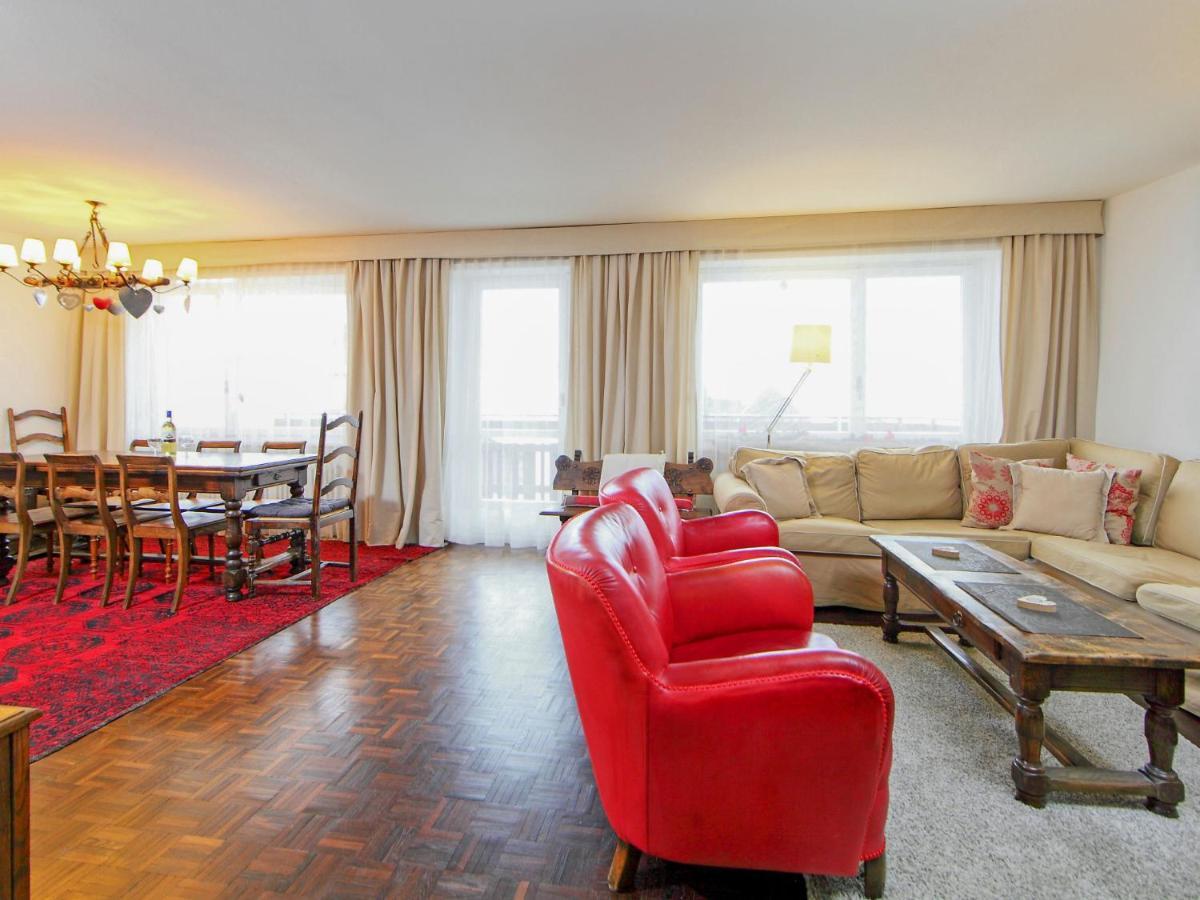 Center By Interhome *