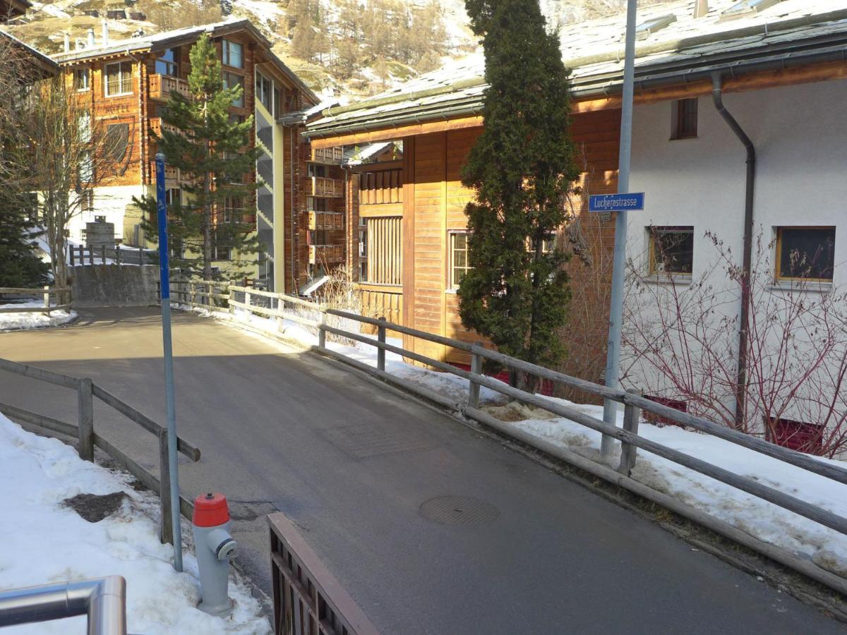 Sungold-1 By Interhome