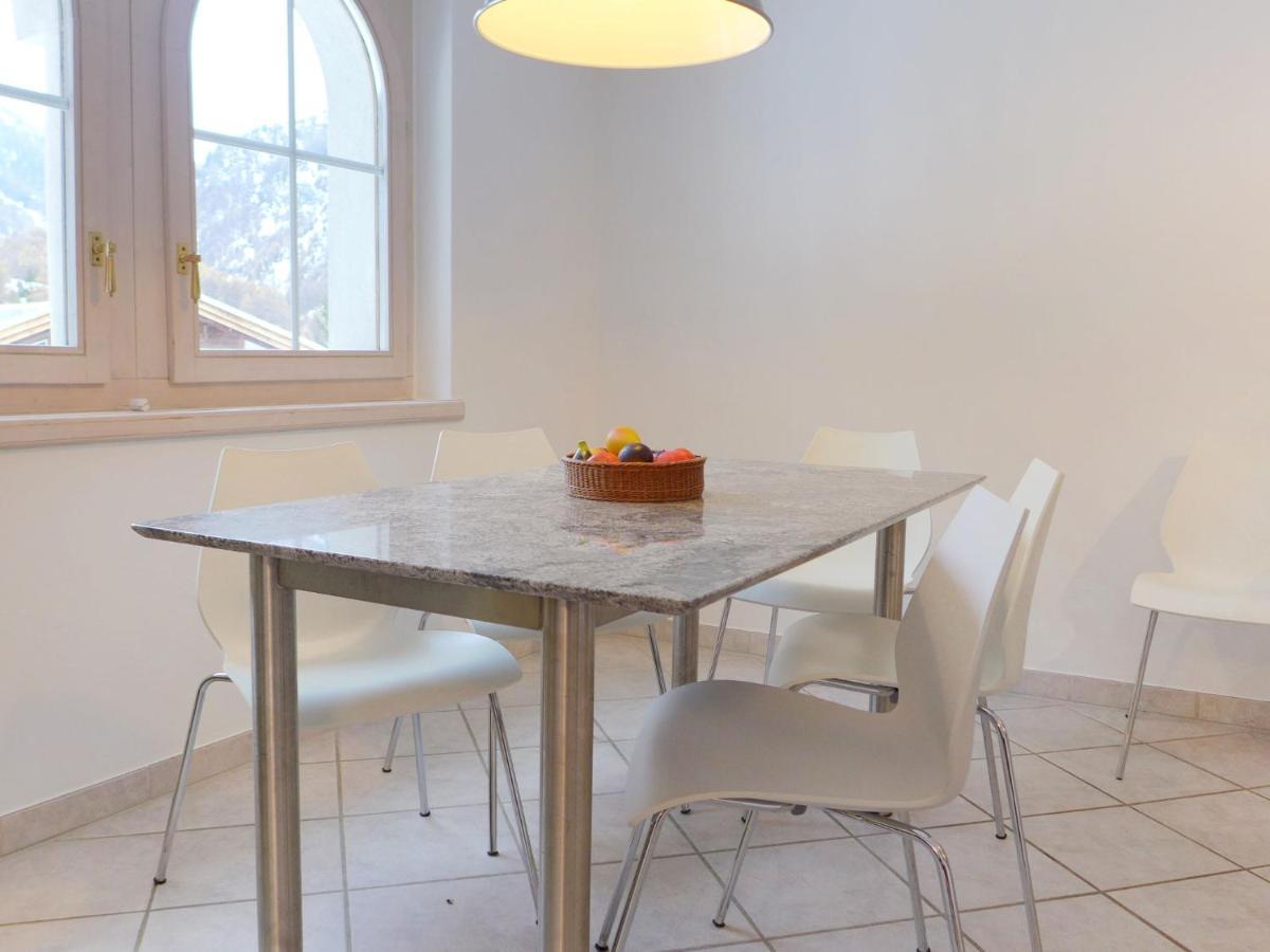 Obri Tuftra-4 Apartment