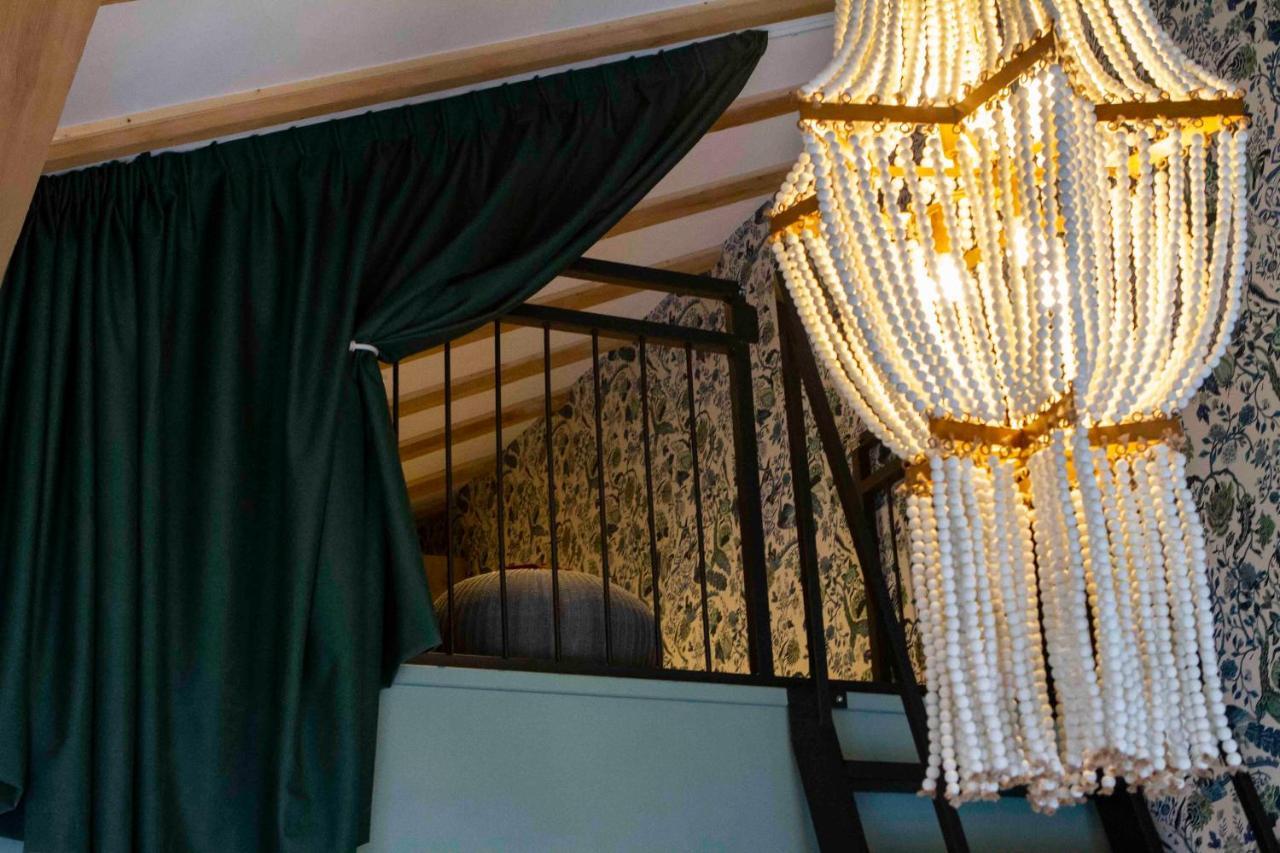 Apartment Antoine Serviced By Mirabeau