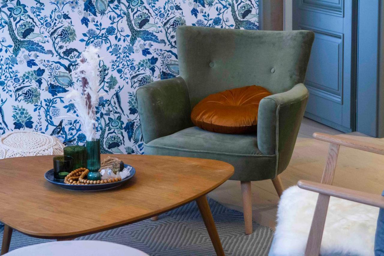 Antoine Serviced By Mirabeau Apartment