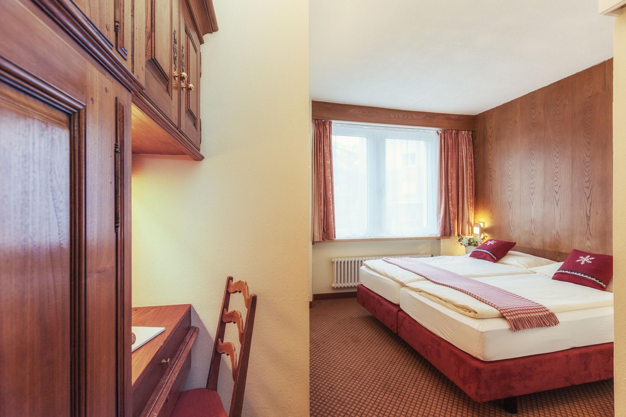 Le Petit Charme-inn Hotel