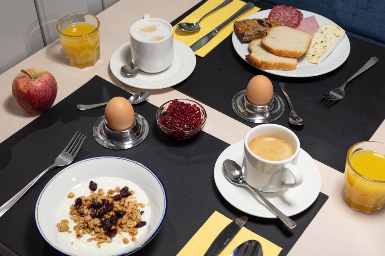 Continental Hotel 3*
