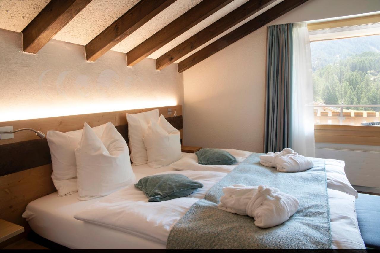 Hemizeus & Iremia Hotel