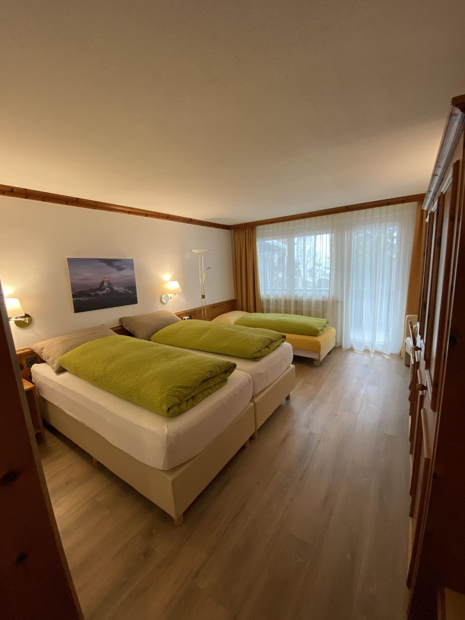 Hotel Adonis 3*