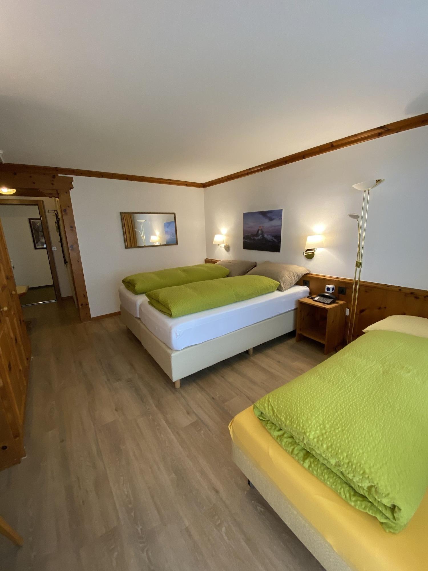 Hotel Adonis 3*