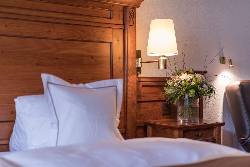 Hotel National - Matterhorn Views, Sunnegga Gateway & 4*