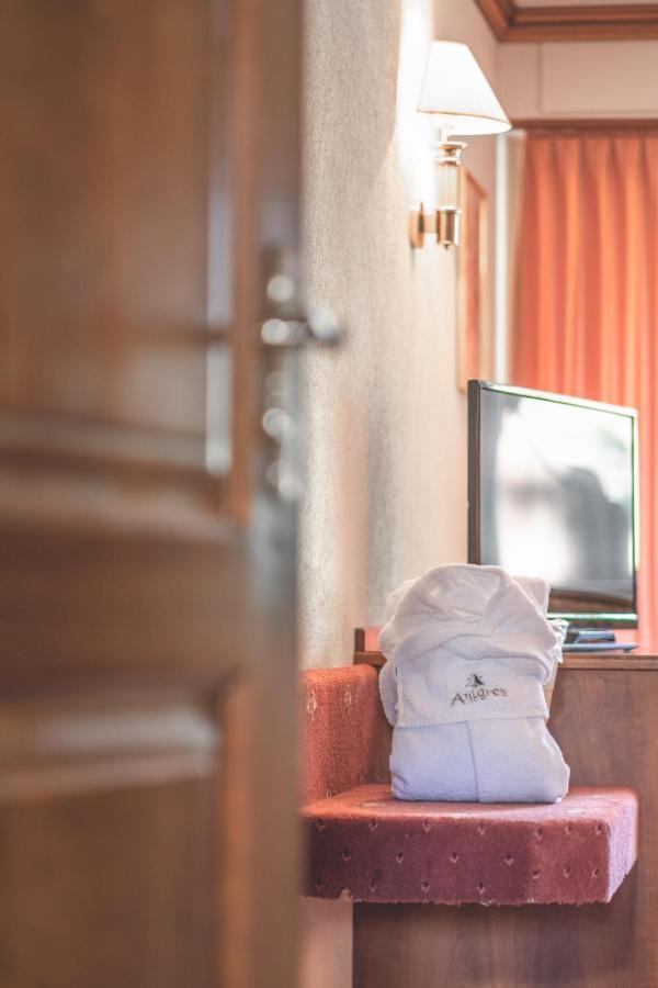 Hotel Antares