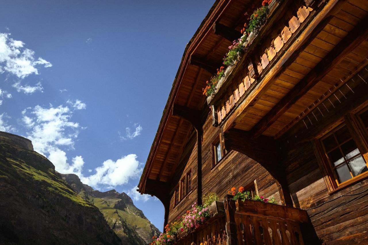 Apartment View & Zermatt