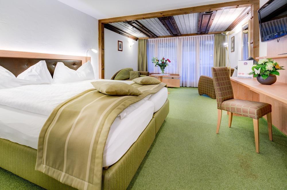 Hotel Alpen 4*