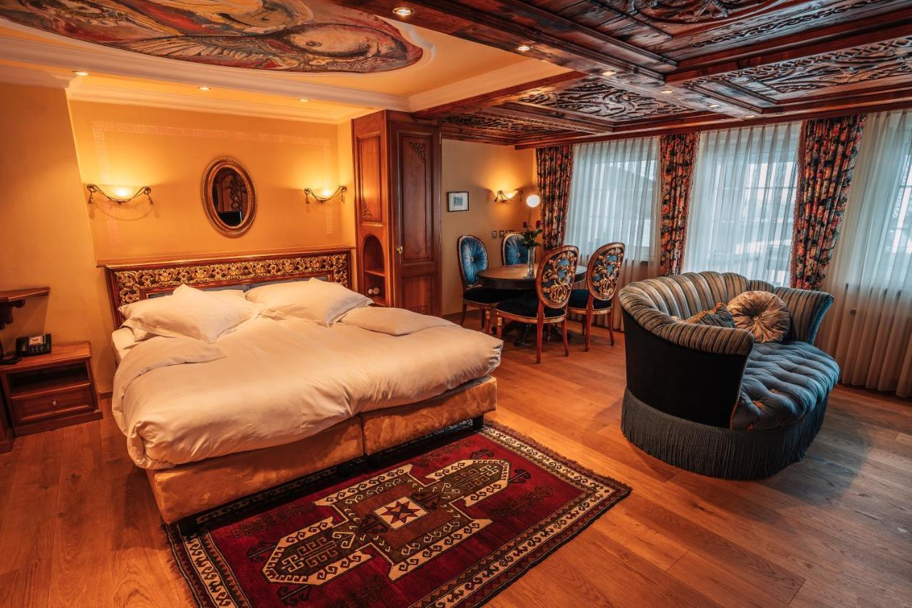 Hotel Alex