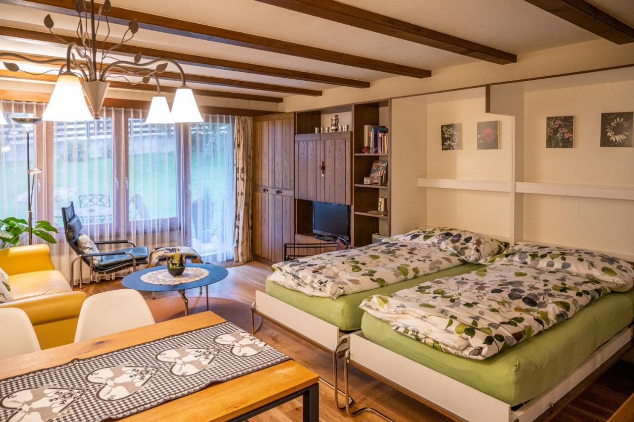 Gretas Home-city Center Studio Apartment