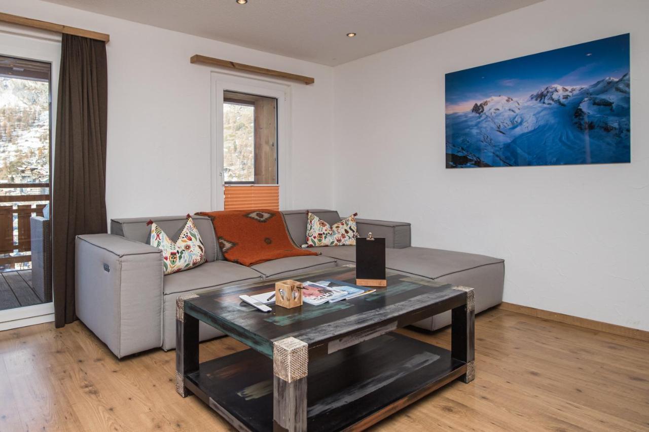 Basecamp Apartment