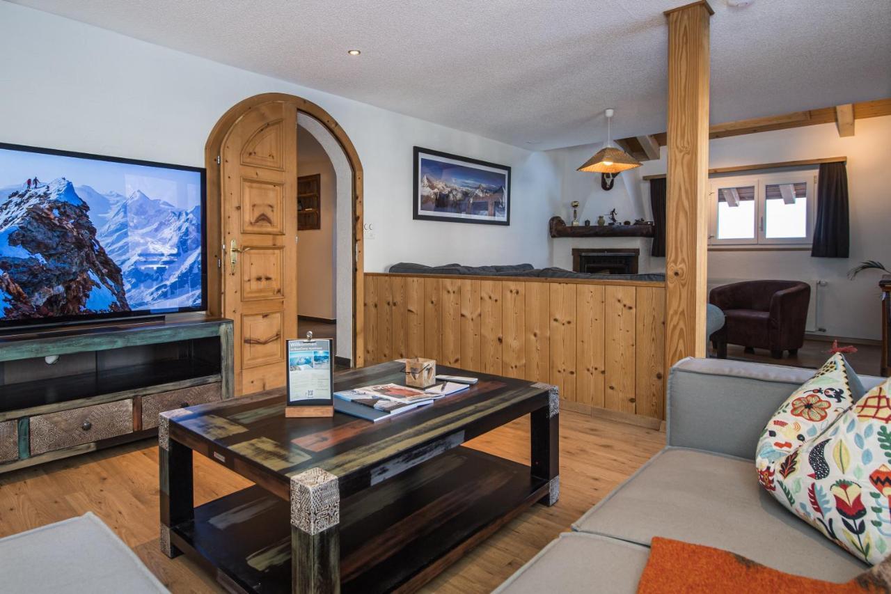 Basecamp Apartment
