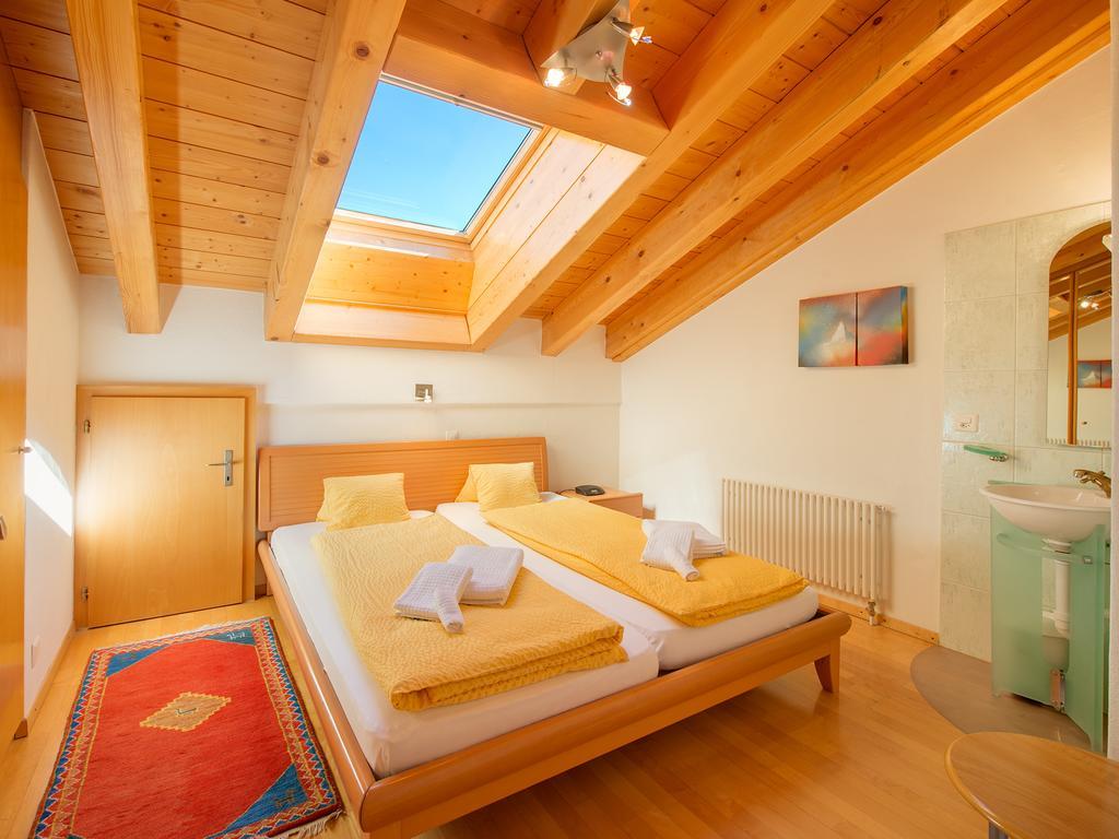 Aura Apartment *