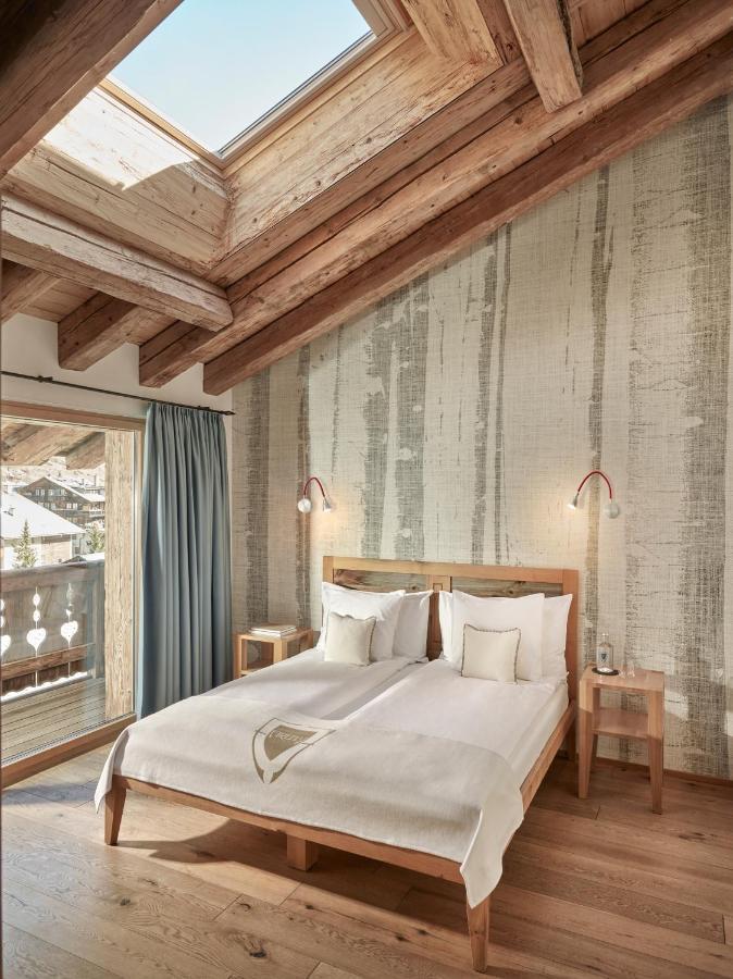Firefly Luxury